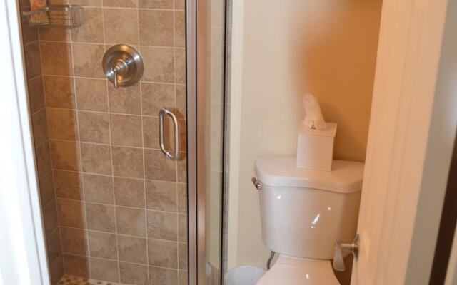 Midnight Cove Ii 211f - Bayfront Views! 2 Bedroom Condo