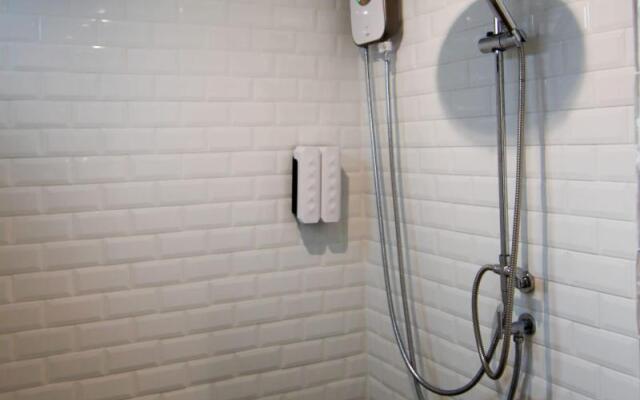 Tropical Summer Hostel