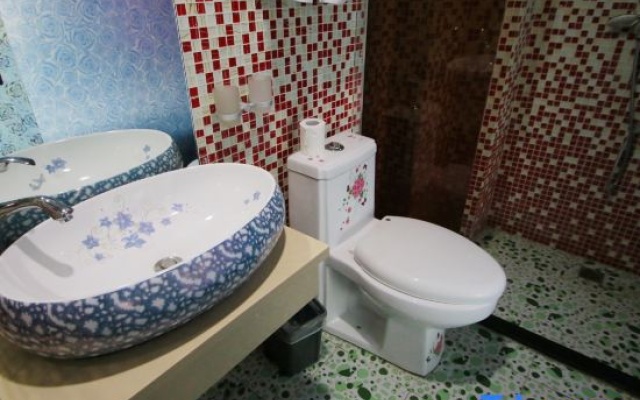 Zexuan Boutique Hotel (Subway Station Store, Zhenping Road, Shanghai) – Bathroom – Shanghai