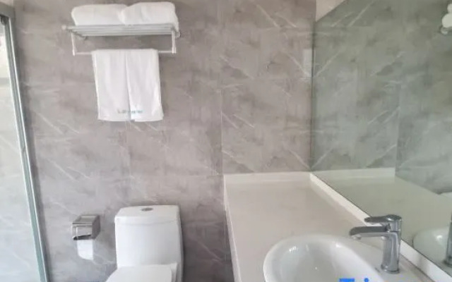 92 Bayin Box Entertainment Hotel