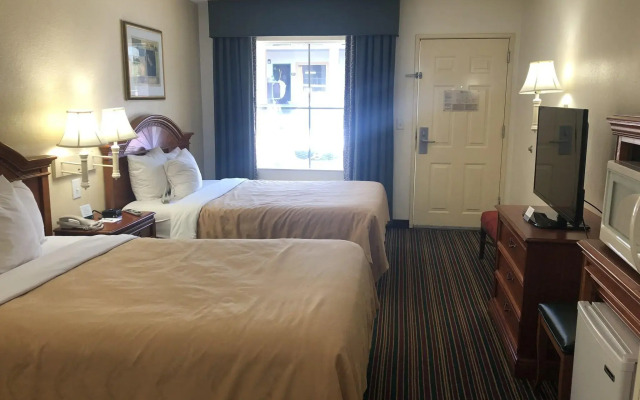 Quality Inn & Suites Biltmore East