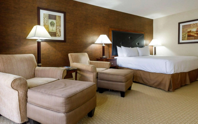 Maverick Hotel and Casino by Red Lion Hotels