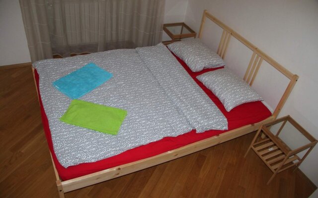 Pvh Charming Flats Hroznova