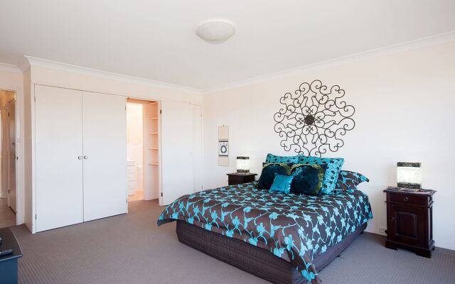 The Dunes, Unit 17/38 Marine Drive