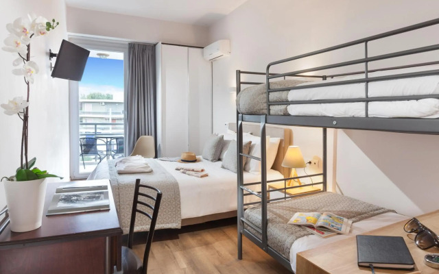 Minavra Hotel