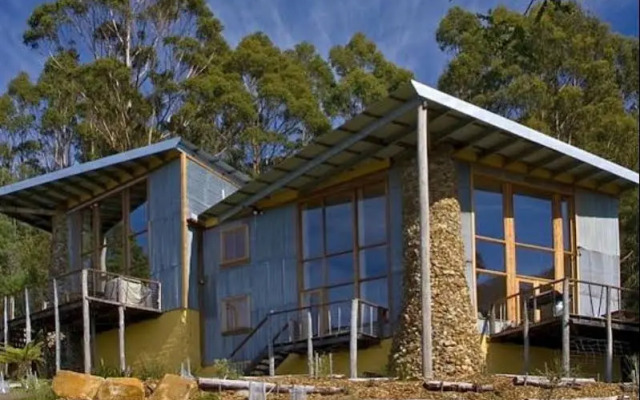 Peppermint Ridge Retreat