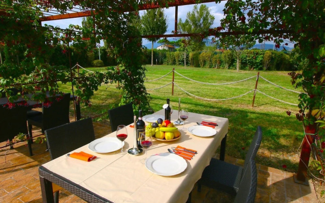 Belvilla by OYO Le Volte