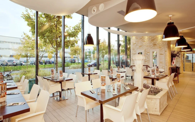 Residhome Appart Hotel Paris-Massy