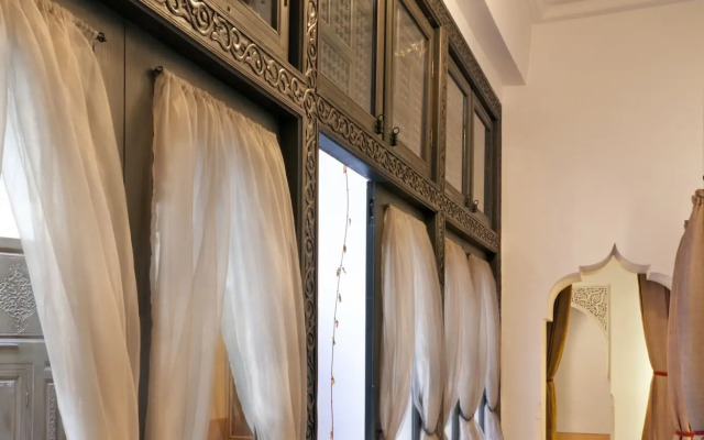 Le Farnatchi