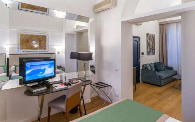 Les Diamants Spanish Steps Suite