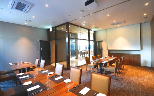 Stanford Hotel Myeongdong