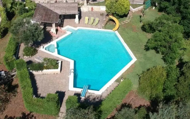 Olimpia Pool Villa