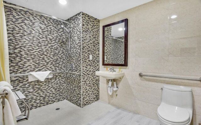 Brooklyn Broadway Hotel