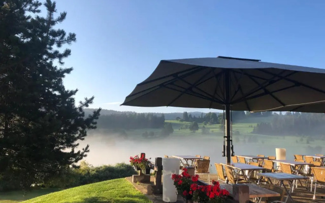 Hotel le Mont Saint-Jean