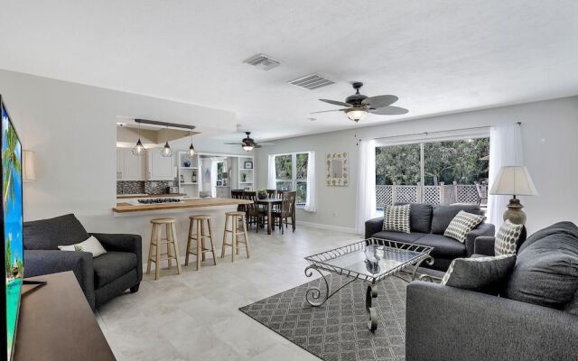 Skylark Avenue Pool Home