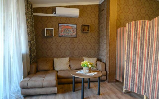 Natia's apartment on Dadiani st.