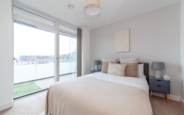 The Thames Collection