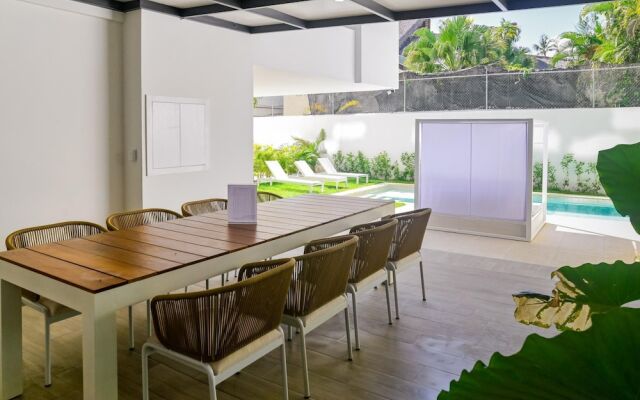 Gorgeous Terrific Roof Terrace With Private Picuzzi