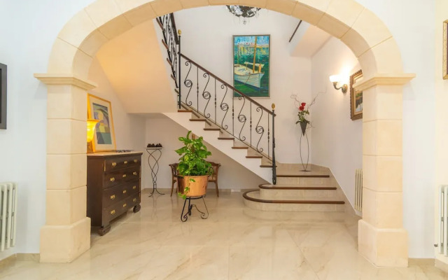 Unio 36 in Ariany With 4 Bedrooms and 2 Bathrooms