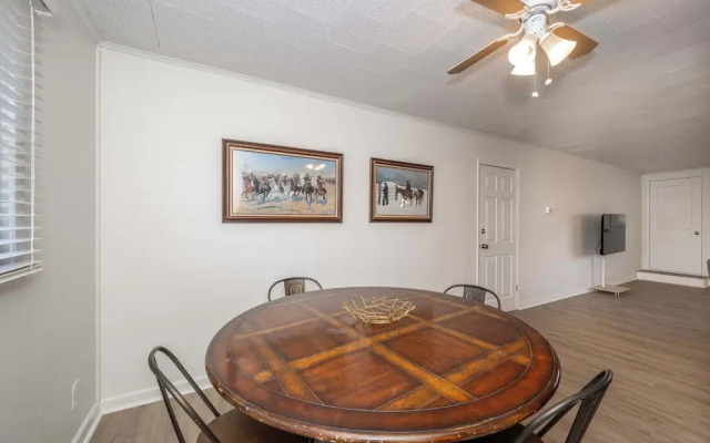 The Grand Elm Suite 2 Sleeps 6