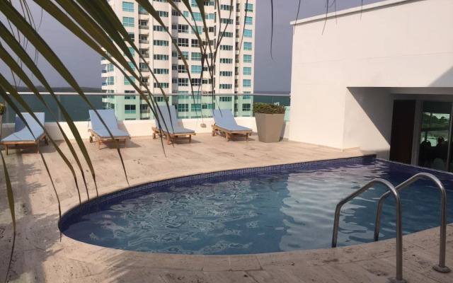 Luxury Ocean View Apartment