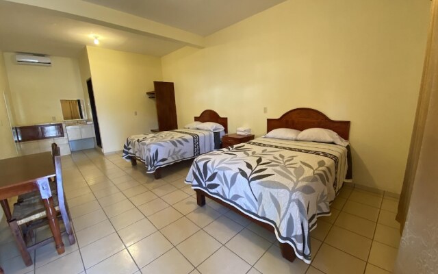 Hotel Villas Del Sol