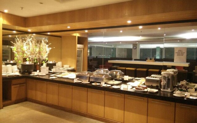 Plaza Premium Lounge (International Departure) - Senai Airport