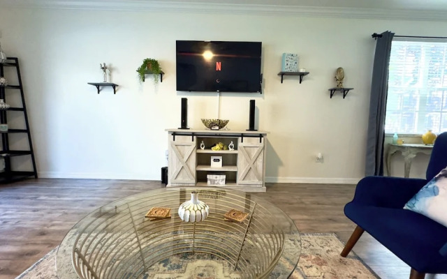 Blue Haven near Downtown Ybor Beachs