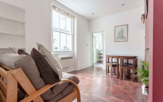 Modern 2 Bedroom Flat in Central London