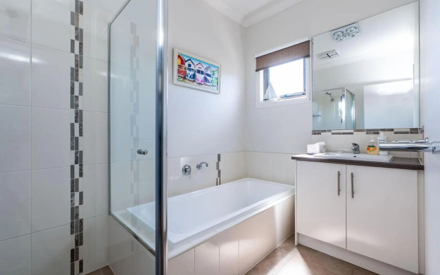 Surfside Lakeviews - Free Wifi