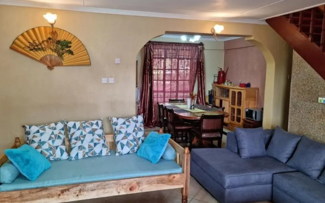 Lux Suites Weavers Haven Guest House