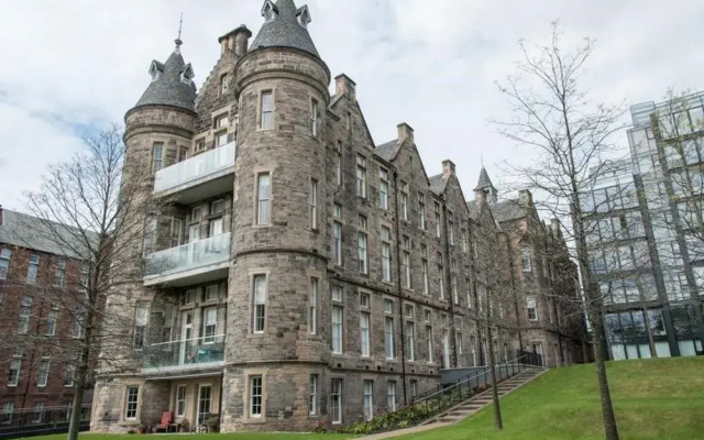 Quartermile Luxury Apartment
