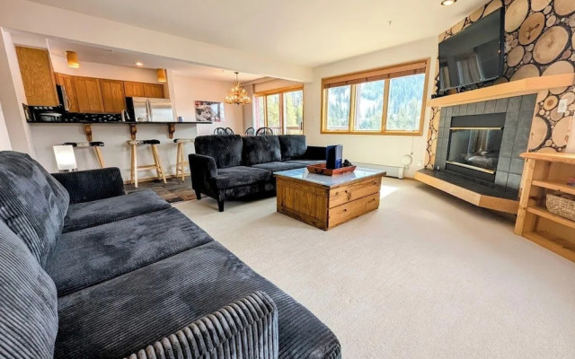 Cinnamon Ridge C114