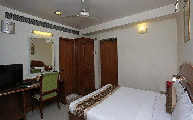OYO 2827 Hotel Aditya
