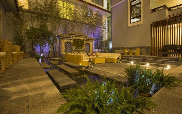 Immersing Hotel & Resorts Old Town of Lijiang