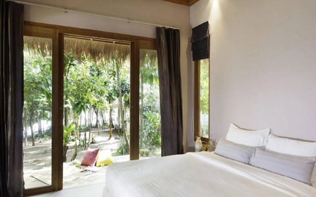 Little Moon Villa
