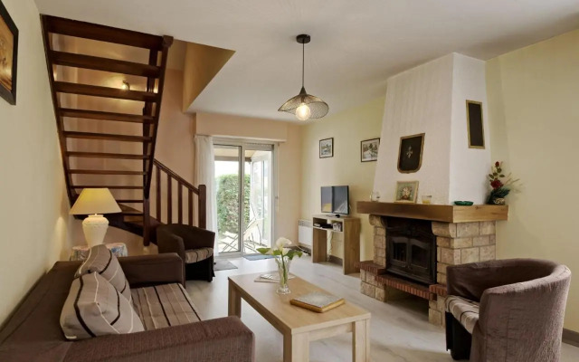 Holiday Home Le Clos Er Bert - RHU315