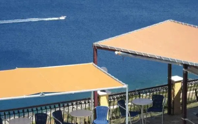 Blue Beach Bungalows