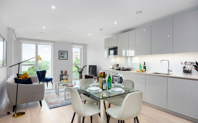 Elephant & Castle by MySquare