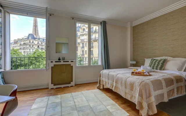Elegant 1BR Near Eiffel & Champ de Mars