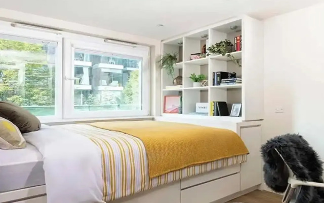 Student Only Stylish Ensuite Drapery