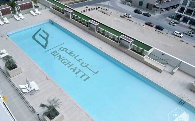 Luxury & Comfort 1B at Binghatti Amber & Balcony