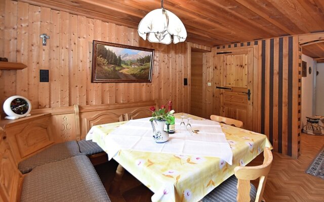 Paradisiacal Apartment in Wieden With Garden