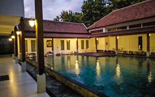 Sinom Borobudur Hotel