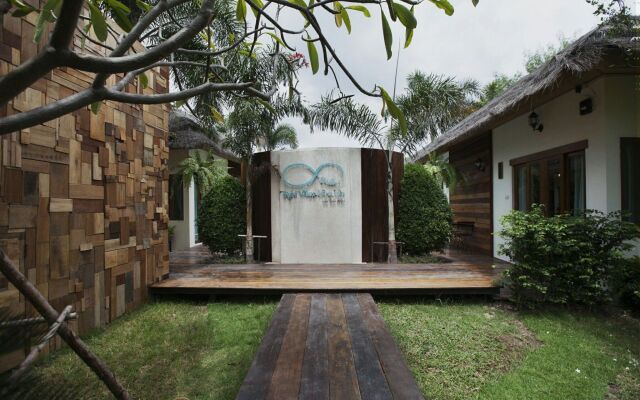 8 Villas Hua Hin