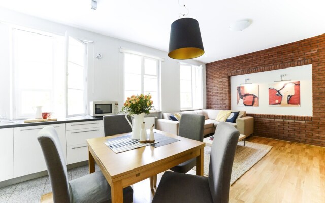 Spacious apartment in the Old Town