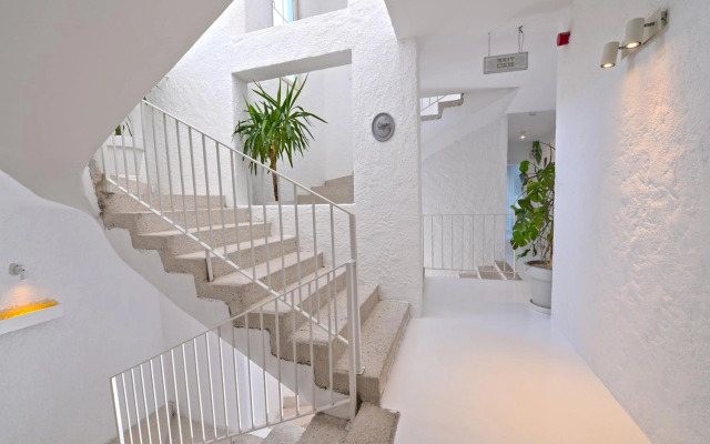 Peremere Alacati Hotel