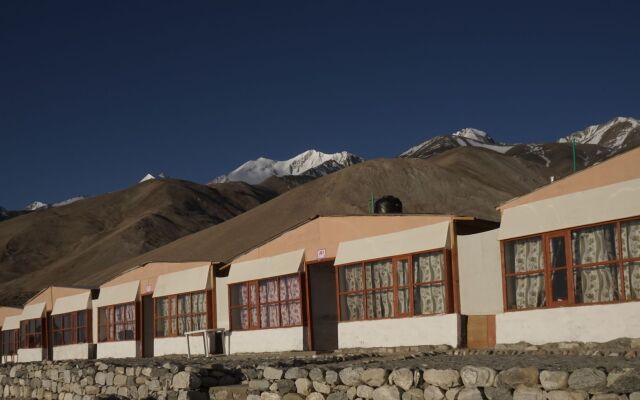 Pangong Holiday Cottages