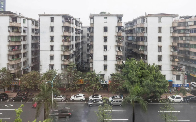 Zhong Hua Hotel