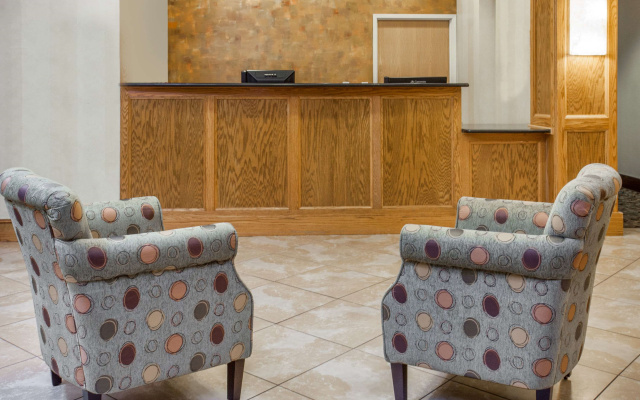 Baymont By Wyndham Greensboro/Coliseum